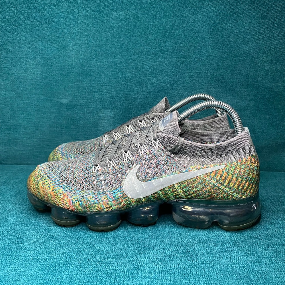 Nike Air Vapormax Flyknit KALEIDOSCOPE Size 8.5 Women's